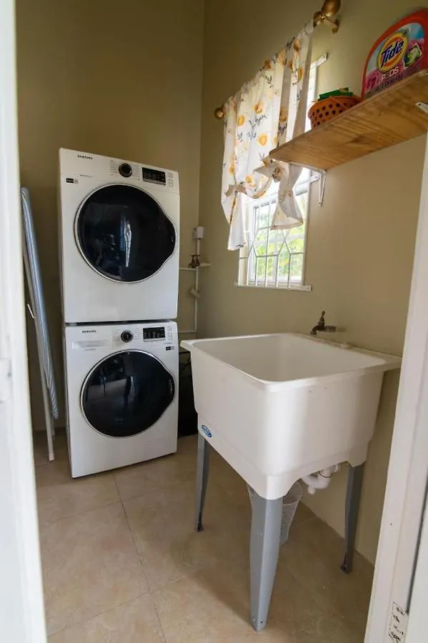 Vila Stafford Oasis Discovery Bay 0*,